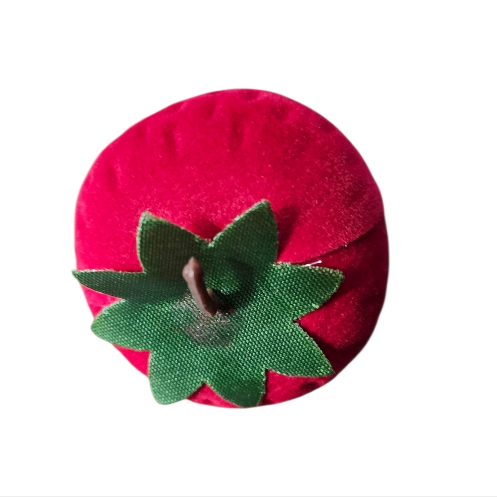 .925 Sterling Silver NEW Braided Knot Stud Earrings Comes w/ Cute Strawberry Box - Picture 5 of 7